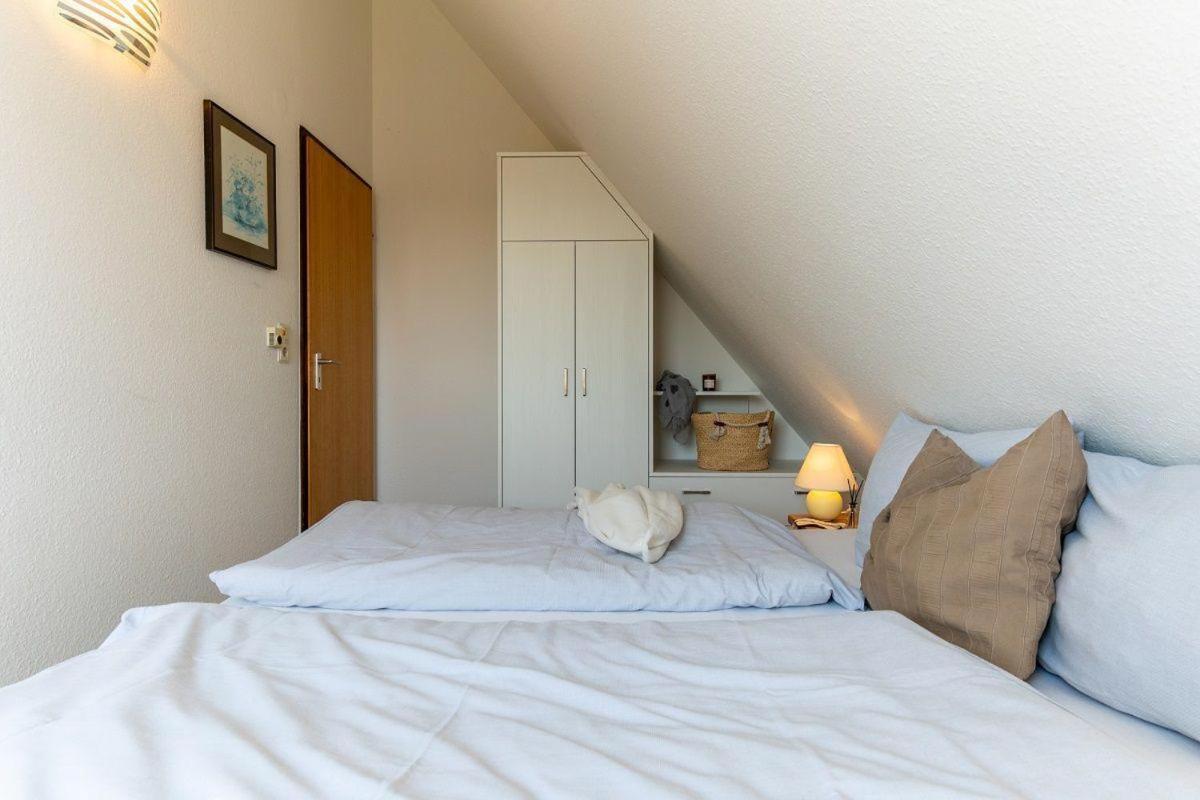 Am-Hohen-Ufer-Reetdach-Haus-Ocean-Breeze-136 Villa Grossenbrode Luaran gambar