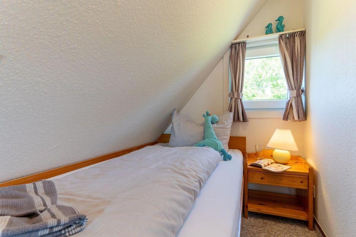 Am-Hohen-Ufer-Reetdach-Haus-Ocean-Breeze-136 Villa Grossenbrode Luaran gambar