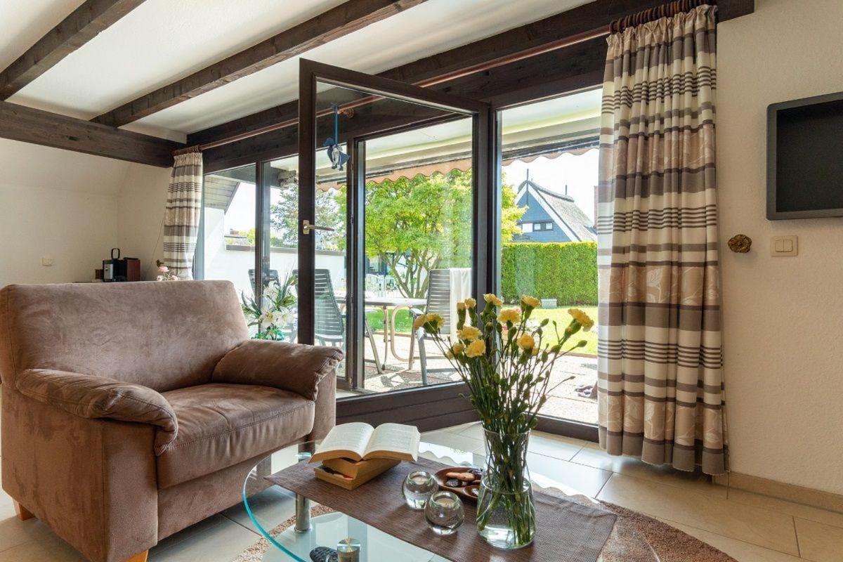 Am-Hohen-Ufer-Reetdach-Haus-Ocean-Breeze-136 Villa Grossenbrode Luaran gambar