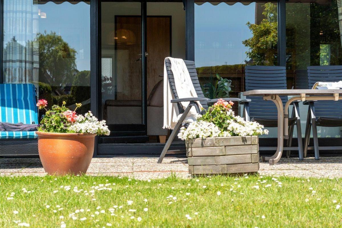 Am-Hohen-Ufer-Reetdach-Haus-Ocean-Breeze-136 Villa Grossenbrode Luaran gambar